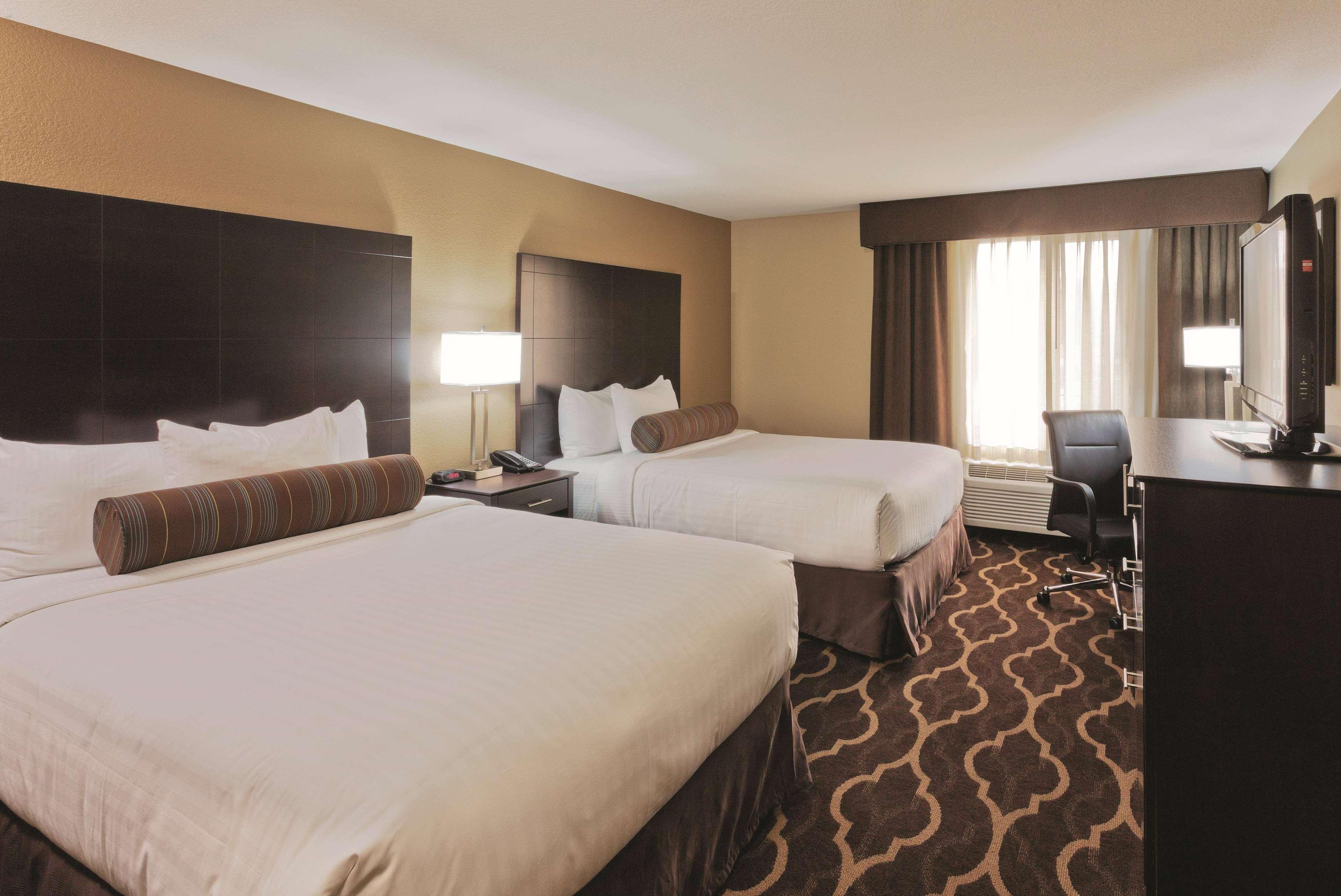 La Quinta Inn & Suites By Wyndham Lv Tropicana Stadium Las Vegas Zewnętrze zdjęcie