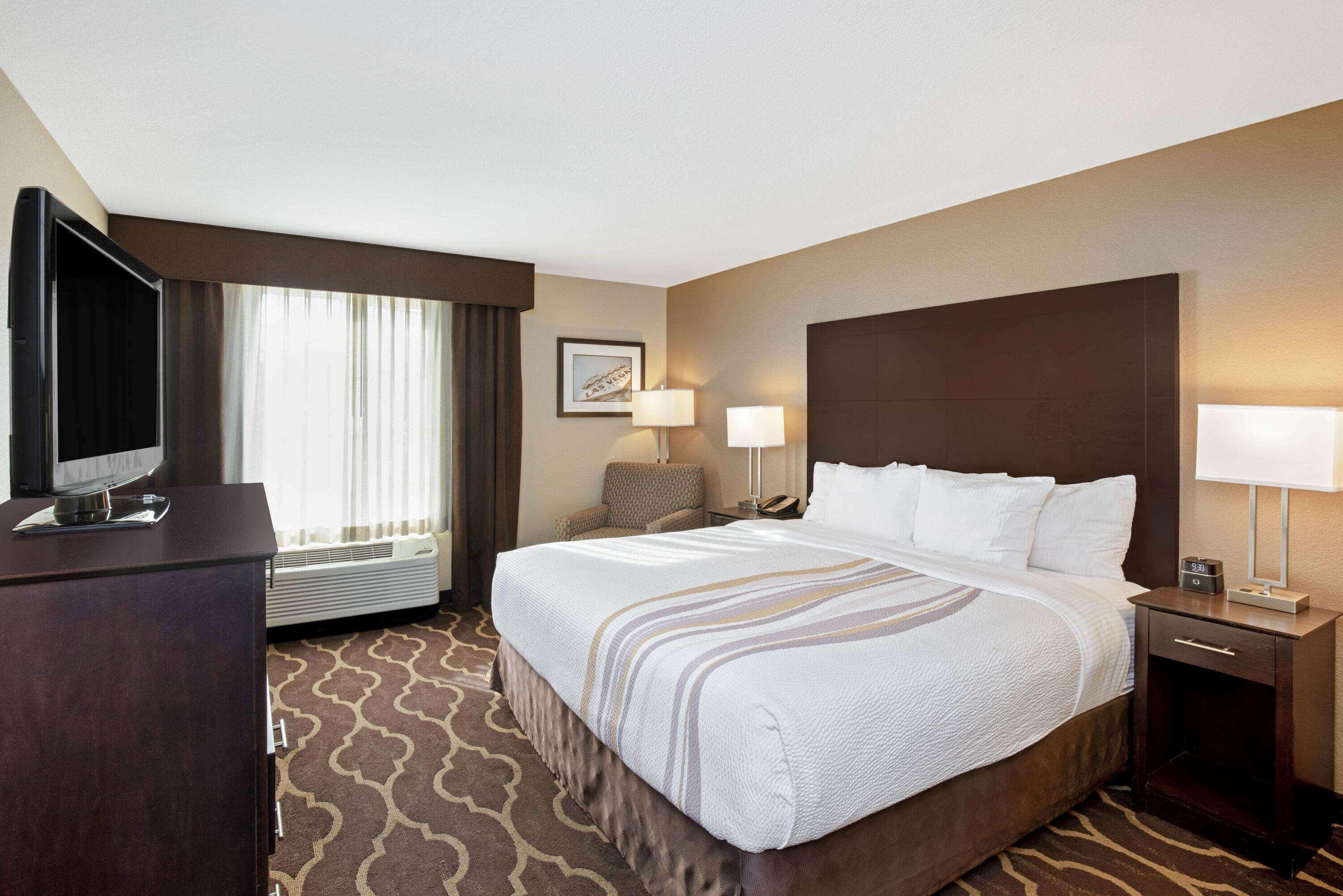 La Quinta Inn & Suites By Wyndham Lv Tropicana Stadium Las Vegas Zewnętrze zdjęcie