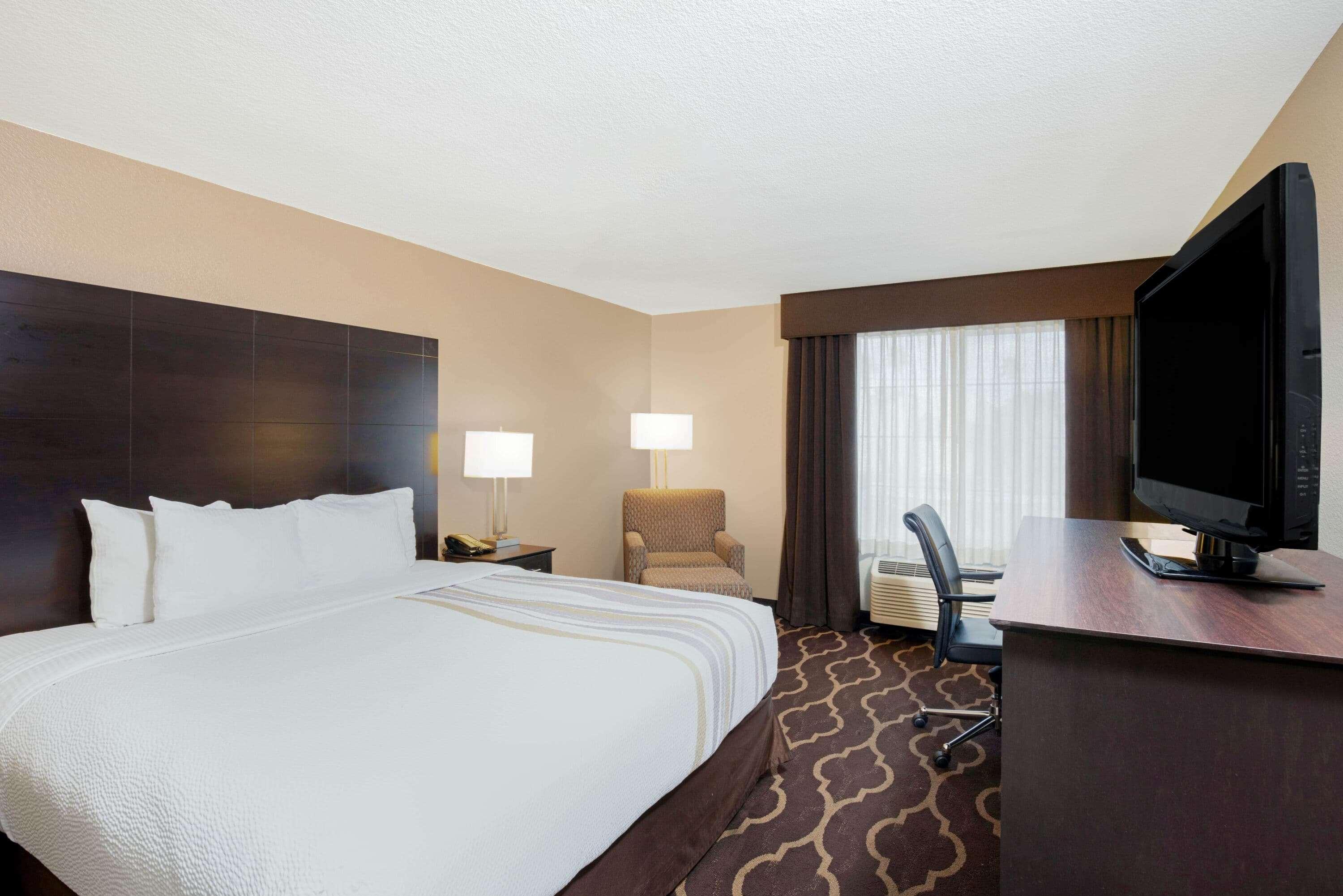La Quinta Inn & Suites By Wyndham Lv Tropicana Stadium Las Vegas Zewnętrze zdjęcie