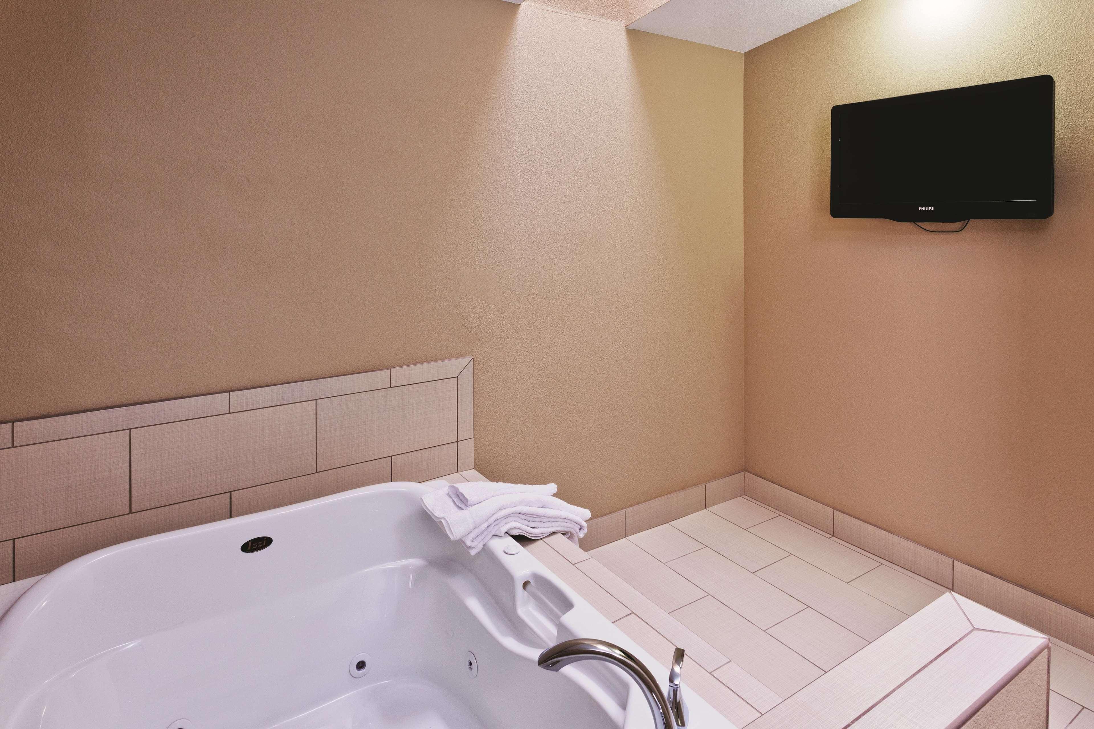 La Quinta Inn & Suites By Wyndham Lv Tropicana Stadium Las Vegas Zewnętrze zdjęcie