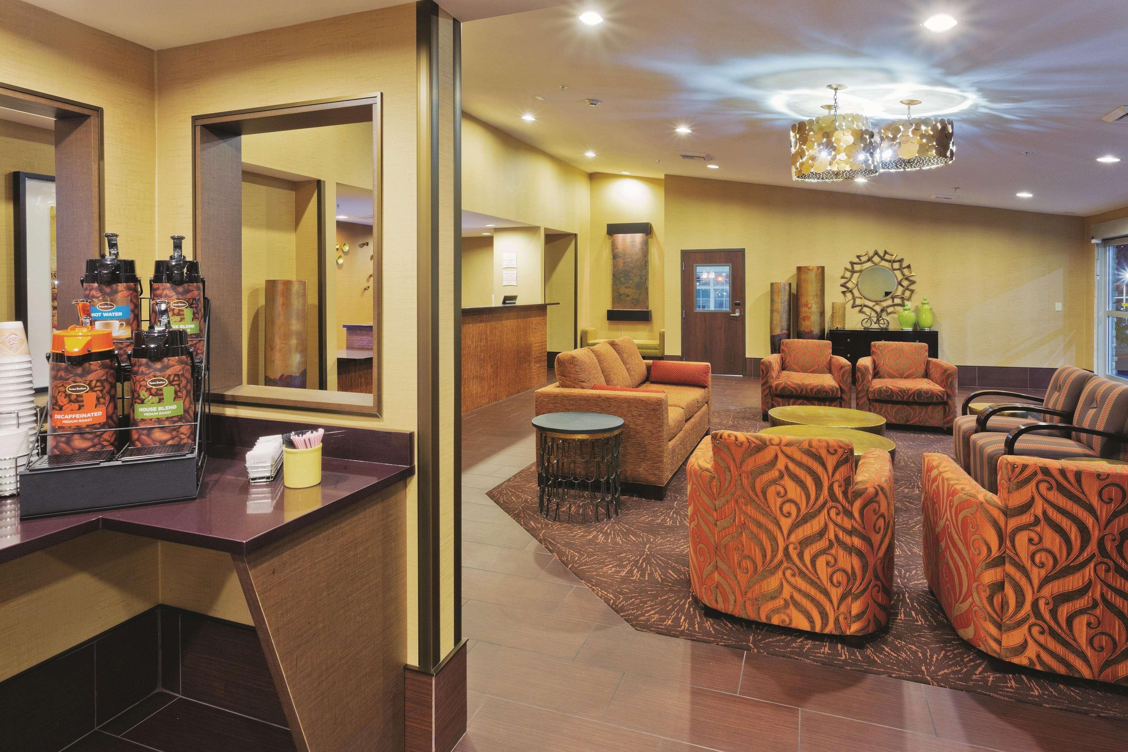 La Quinta Inn & Suites By Wyndham Lv Tropicana Stadium Las Vegas Zewnętrze zdjęcie