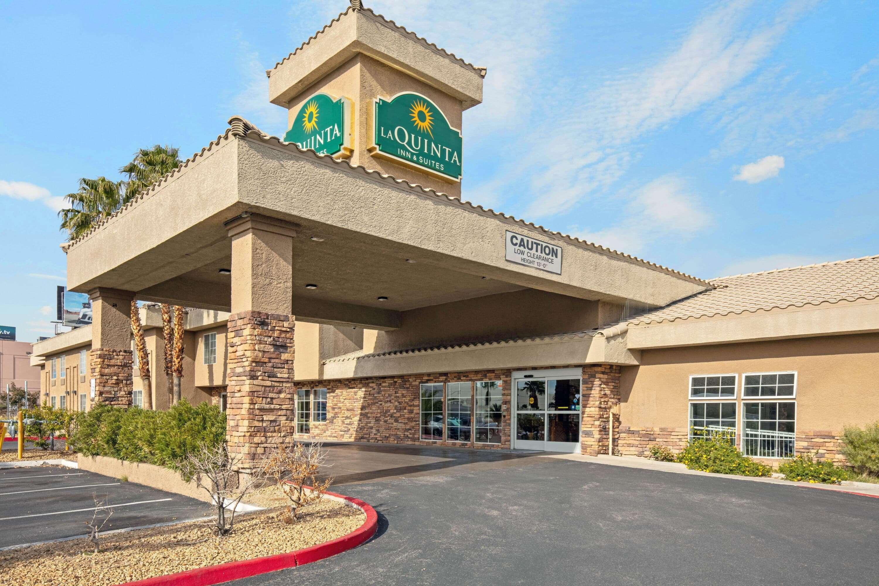 La Quinta Inn & Suites By Wyndham Lv Tropicana Stadium Las Vegas Zewnętrze zdjęcie