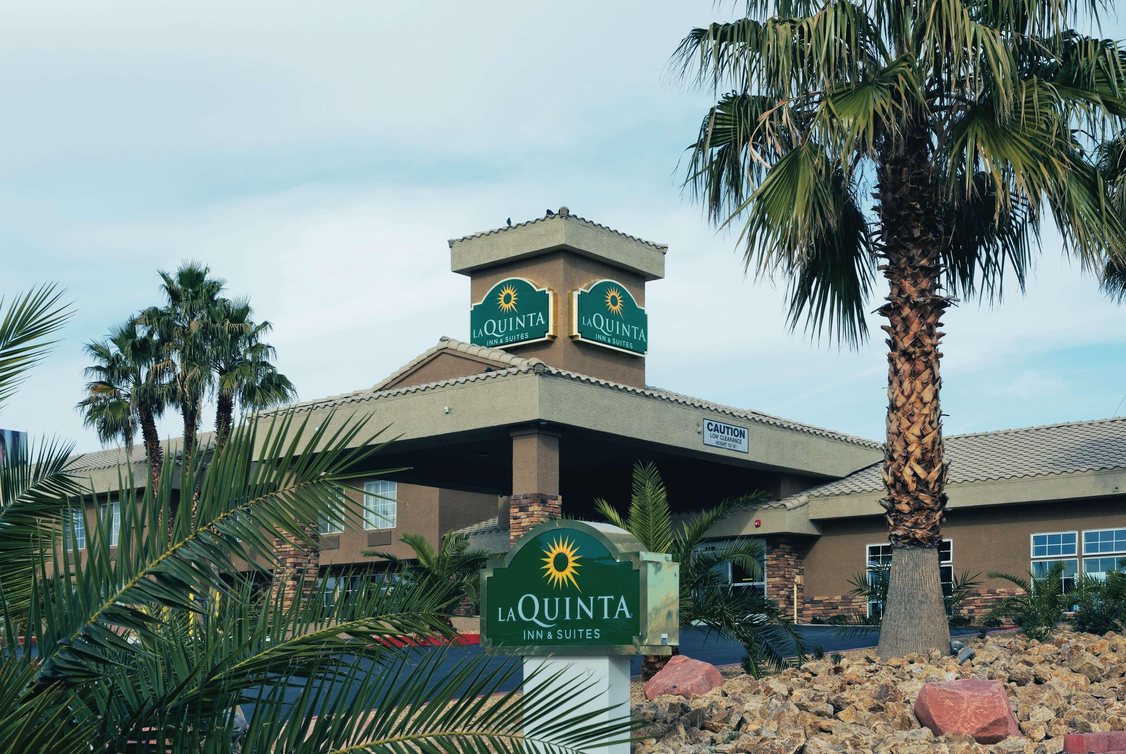 La Quinta Inn & Suites By Wyndham Lv Tropicana Stadium Las Vegas Zewnętrze zdjęcie