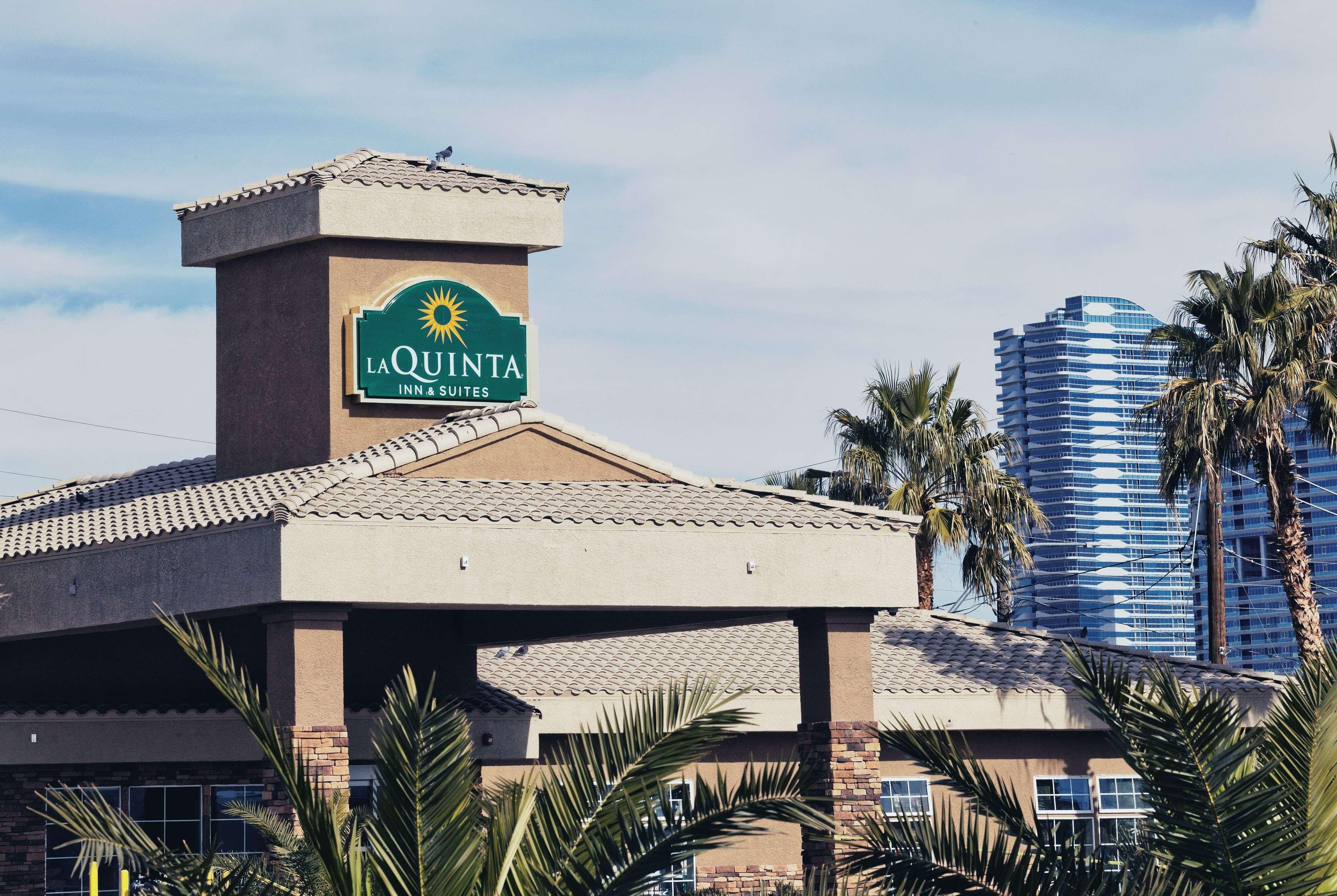 La Quinta Inn & Suites By Wyndham Lv Tropicana Stadium Las Vegas Zewnętrze zdjęcie